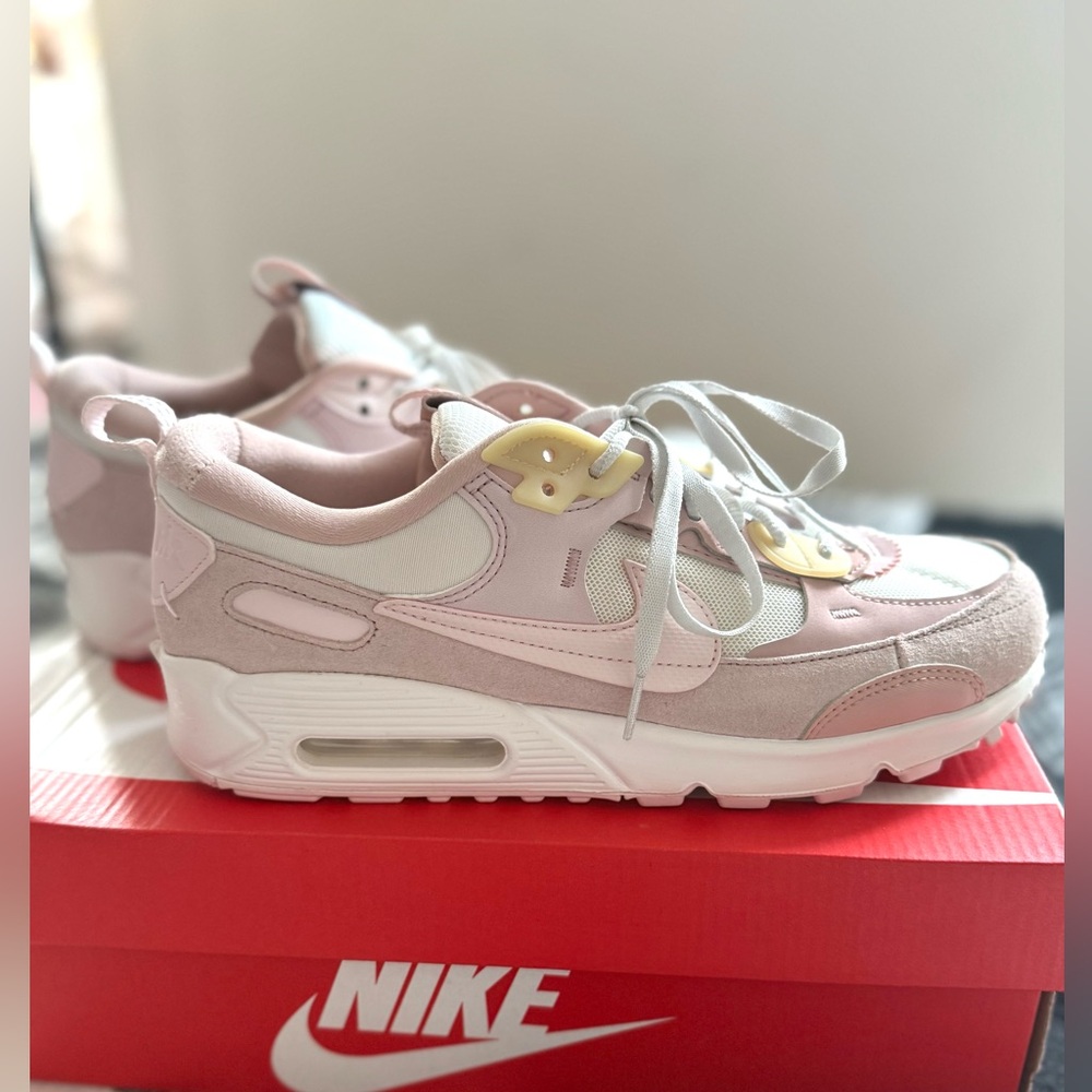 Nike Air Max 90 Futura Barley Rose W in size 10 - Picture 3 of 10